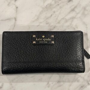 Kate Spade Black Textured Wallet